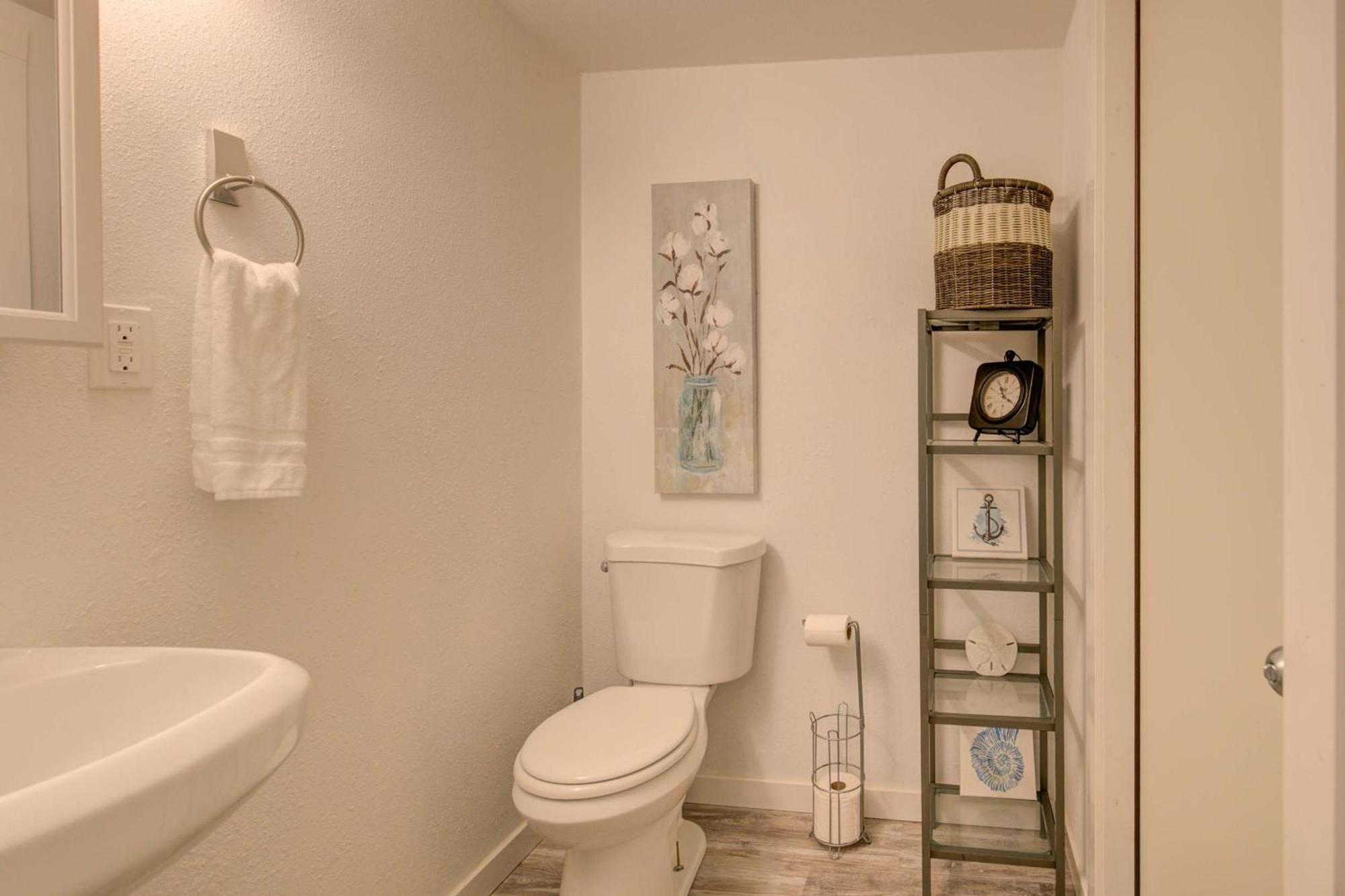 The Sportsman 2-br 6 By Holiday home Grayland