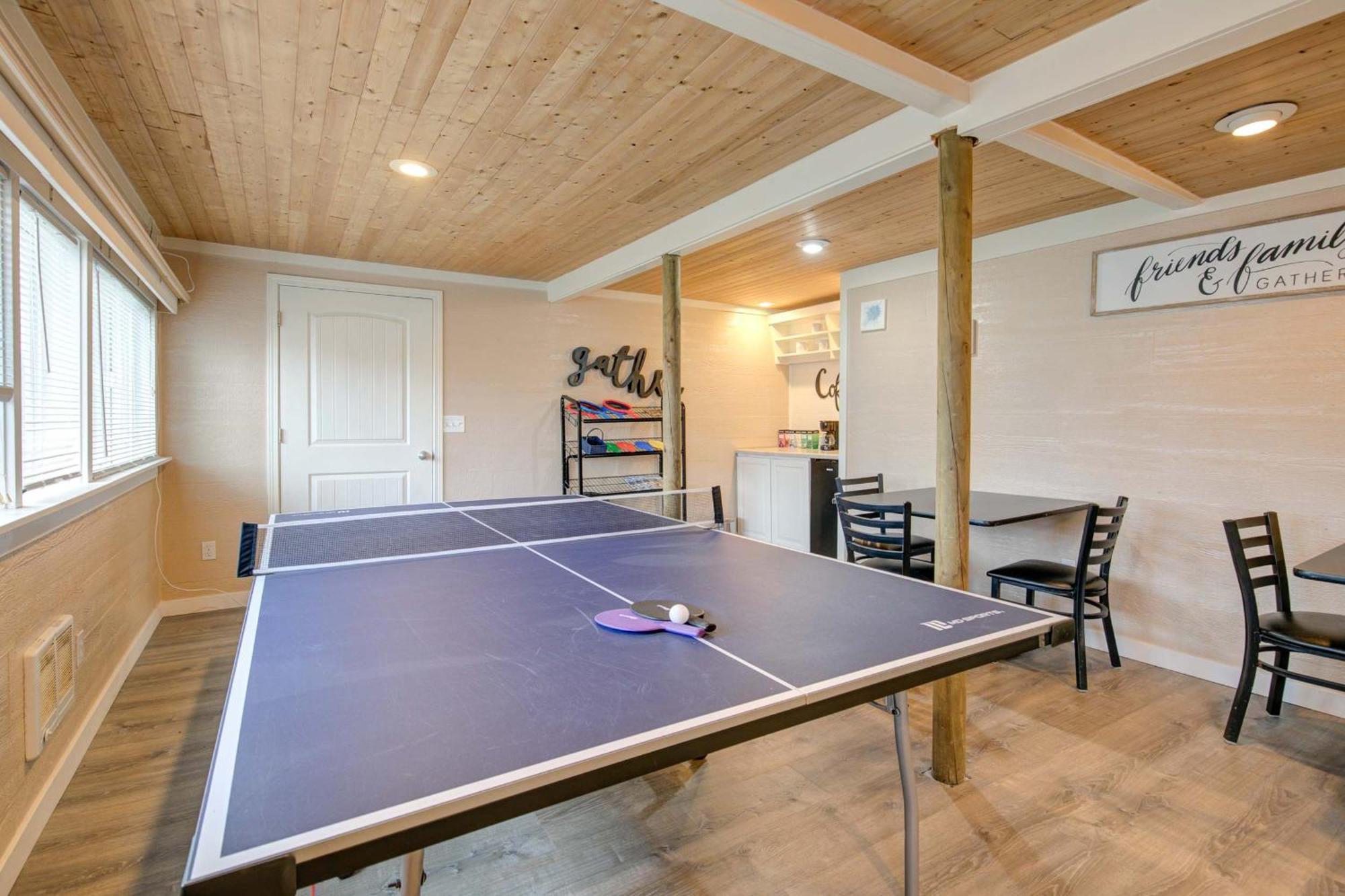 The Sportsman 2-br 6 By * Grayland