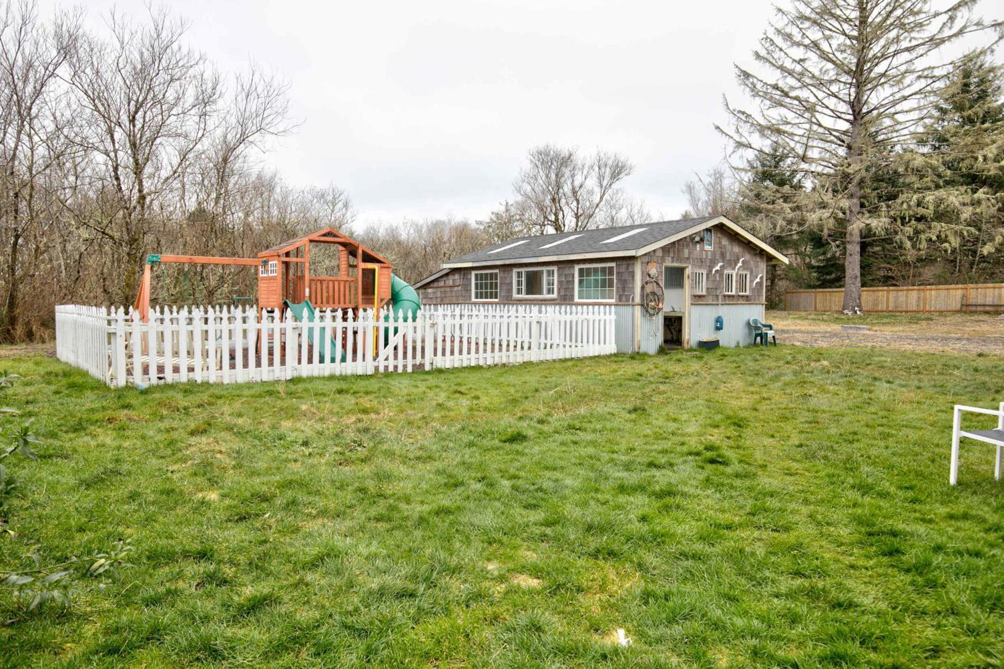 The Sportsman 2-br 6 By Holiday home *